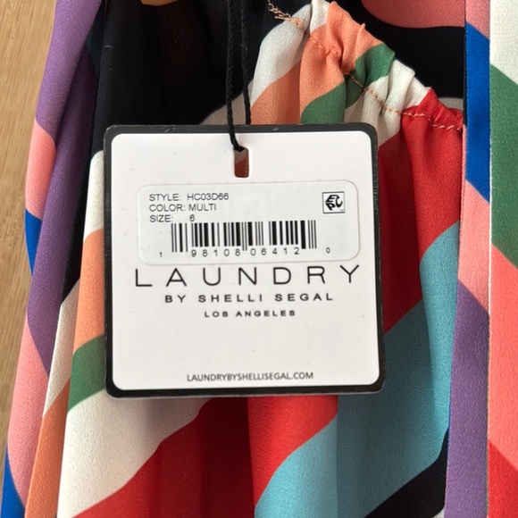 Laundry By Shelli Segal Colorful halter dress with asymmetrical hem - Picture 4 of 4